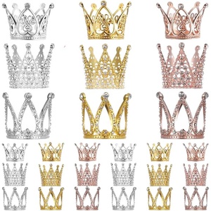 Decorazioni Fai-da-Te in Lega Metallica Rosa/Argento/Oro a Forma di Corona di Fiori per Laurea, Ringraziamento, Festa del Papà - Personalizzabili e Durevoli - Product Image 5