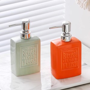 Bouteille <span class=keywords><strong>de</strong></span> lotion en céramique rétro créative pour hôtel et maison <span class=keywords><strong>Distributeur</strong></span> <span class=keywords><strong>de</strong></span> <span class=keywords><strong>savon</strong></span> pour salle <span class=keywords><strong>de</strong></span> bain désinfectant pour les mains - Product Image 5