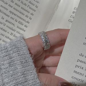 Anillo de Plata de Ley S925 con Microincrustaciones de Circonita, Estilo Simple y Moderno, Diseño Geométrico Vintage Medieval, Anillo Abierto de Nicho - Product Image 2