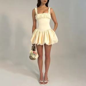 เดรสสั้นเซ็กซี่ขายส่ง ดีไซน์หรูหราสำหรับฤดูร้อน รับผลิตตามแบบ (OEM) แฟชั่นลำลองคุณภาพสูง ชุดเดรสใหม่สำหรับผู้หญิง - Product Image 1