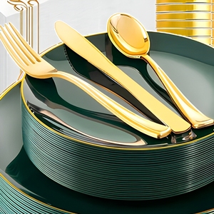 Ensemble de <span class=keywords><strong>vaisselle</strong></span> <span class=keywords><strong>jetable</strong></span> en plastique 70 pièces, assiettes, gobelets, couverts et serviettes avec bordure dorée pour mariage, fête d'anniversaire - Product Image 2