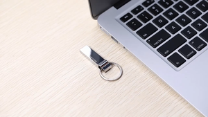 <span class=keywords><strong>Precio</strong></span> de fábrica Venta caliente Mini Metal <span class=keywords><strong>8</strong></span> <span class=keywords><strong>Gb</strong></span> <span class=keywords><strong>Pen</strong></span> Usb Flash <span class=keywords><strong>Drive</strong></span> 2,0 4GB <span class=keywords><strong>8</strong></span> <span class=keywords><strong>GB</strong></span> 16 <span class=keywords><strong>Gb</strong></span> 32G 64GB Usb Memory Stick con su logotipo - Product Image 5