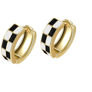 Schachbrett-Huggie-Ohrringe in Goldton Schwarz-Weiß für Damen - Product Image 5