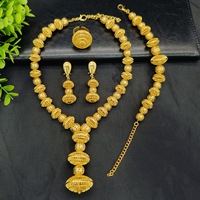 Parure de bijoux vintage plaqué or 24 carats avec long collier, bague, bracelet et boucles d'oreilles pour femme - Vente en gros