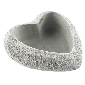 Échantillon disponible Nouvelle arrivée Pot de fleur simple en forme de coeur en ciment <span class=keywords><strong>Création</strong></span> artistique de pots de fleurs - Product Image 3