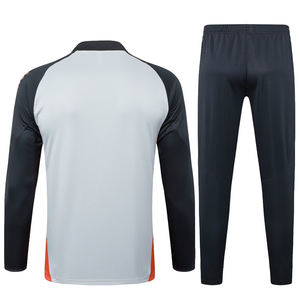 Chándal de fútbol de invierno Premium Chaqueta de media cremallera con cremallera completa Ropa deportiva Madrid - Product Image 3