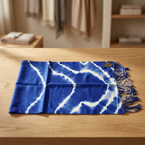Châle en soie cachemire écologique à imprimé animal pour homme - Product Image 3