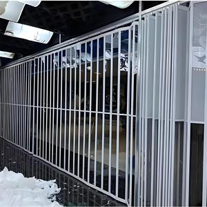 Porta Scorrevole Moderna Personalizzata in Policarbonato Trasparente, Porta Pieghevole in Cristallo, Elegante e Bella, Ignifuga e Antifurto - Product Image 5