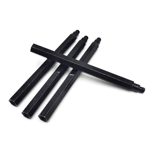 Tige de connexion hexagonale en fer H6.0*68.0, revêtement en oxyde noir, tige d'extension à dégagement rapide pour applications sur arbre - Product Image 1