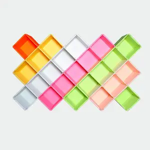 Juegos de muebles coloridos DIY para niños, mochilas escolares de plástico para guardería
