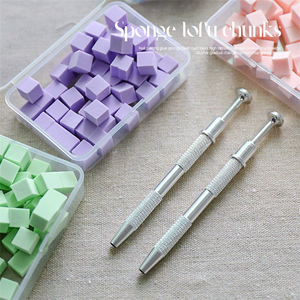 Éponge triangulaire lavable sans latex pour maquillage bébé, en matériau sain, étiquetée, format voyage, petite forme triangulaire/carrée pour poudre - Product Image 4