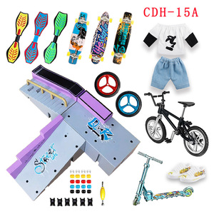 Kit de <span class=keywords><strong>skatepark</strong></span> : Ensemble d'accessoires en alliage pour trottinette à doigts, planche à doigts et vélo de piste - Product Image 2