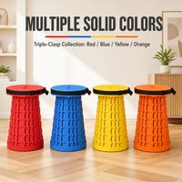 Tabouret rond en plastique multicolore, palette de couleurs vives, pour présentoir de couleurs assorties, choix de couleurs, décoration intérieure