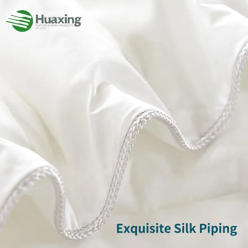 All Season Anti-bacterial Soft Silky Like Filled Fluffy Comforter Queen Wholesale Custom Duvet White Comforter Hotel Quilt