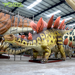 Dinosaurio Estegosaurio anmatrónico de tamaño natural mecánico - Product Image 3