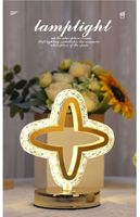 Veilleuse LED romantique pour chambre à coucher, lumière blanche chaude, en acrylique, alimentée par piles ou à brancher, pour une ambiance moderne et décorative