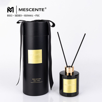 Mescente Coffret Cadeau Luxe Personnalisé Marque Privée Parfums d'Ambiance Bougies Noires en Pot et Diffuseur à Bâtonnets