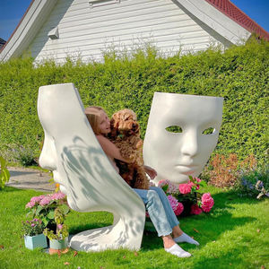 Fuso umano creativo in fibra di vetro oggetti artistici in resina statua e divano sedile scultura con per teschio maschera statua artigianale - Product Image 2