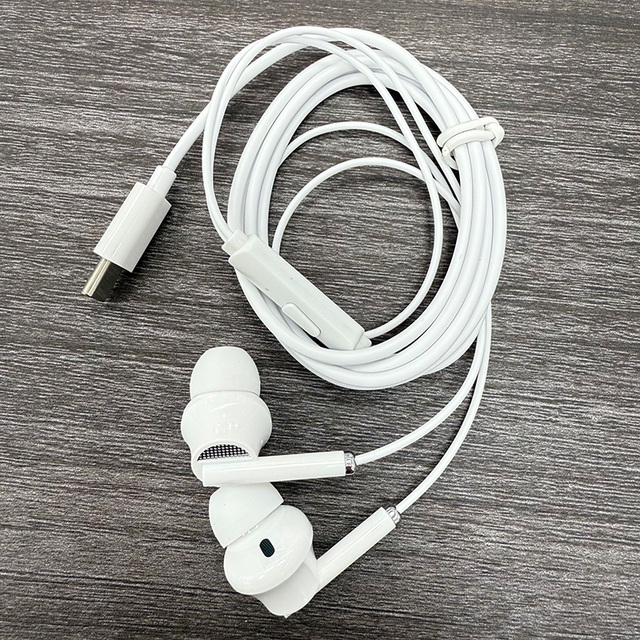 White In-Ear Headphones with TYPE-C Jack Input Lightweight Gaming Earphones with JL Chipset Factory Wholesale Custom Earphone