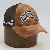 Sombrero de conductor de camión marrón para hombre, malla de terciopelo con ala curva de 6 paneles, diseño de logotipo personalizado, sombrero de camionero de malla de terciopelo, características comunes de la tela