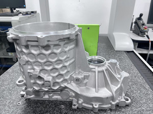 Boîtier de boîte de vitesses automatique nouvelle cavité de moteur d'énergie 5000T moulage sous pression aluminium CNC 5 axes usinage boîte de vitesses de Transmission personnalisée - Product Image 3