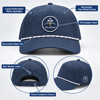 Casquette OEM ODM en Nylon Spandex extensible dans quatre directions, perforée au laser, structurée, à cinq panneaux, avec visière incurvée, patch en PVC et fermeture réglable par cordon