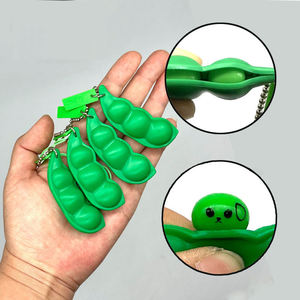 Juguete de dedo TPR con forma de cacahuete, novedoso, de soja, con compresión infinita para aliviar el estrés, llavero creativo con forma de vaina de soja - Product Image 2