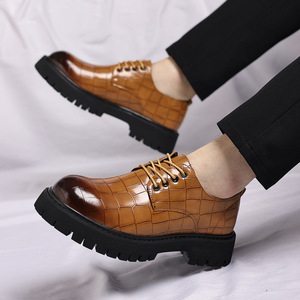 Scarpe da <span class=keywords><strong>Uomo</strong></span> Formali Britanniche per Ufficio, Matrimonio, Sposo, a Quadri con Suola Spessa, <span class=keywords><strong>Tacco</strong></span> <span class=keywords><strong>Alto</strong></span>, Allacciatura in Pelle, Scarpe in PU - Product Image 2