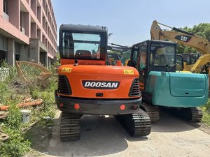 2018 Pelles sur chenilles Doosan DX60 d'occasion Vente 1 an de garantie Composants de base inclus Godet à haute puissance de creusement de 1,27 m³ - Product Image 6