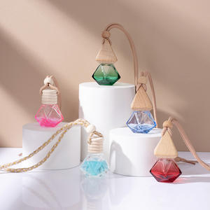 Difusor de Aroma Personalizado al por Mayor, Botella de Vidrio Transparente Vacía de 8 ml <span class=keywords><strong>para</strong></span> Colgar en el Automóvil con Tapa de Madera - Product Image 5