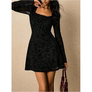 Vestido Mini Gótico Floral para Mujer con Lazo Delantero, Manga Larga de Encaje, Cuello Cuadrado y Corte A, Vestido de Fiesta Acampanado - Product Image 3