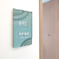 Marqueur de niveau ondulé en forme de planche |   Identifiant en Perspex Contourné pour Appartement, Suite, Villa Commerciale, Entrée, Décoration