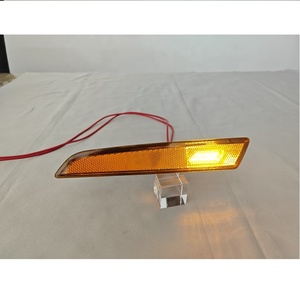 ไฟเลี้ยวข้างตัวรถแบบ LED 10 ดวง พร้อมเลนส์สีเหลืองอำพัน 12V สำหรับรถบรรทุก Volvo <span class=keywords><strong>VNL</strong></span> ปี 2018-2024 ใช้แทนรุ่น 82750741 - Product Image 3