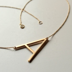 MECYLIFE-Collar con Inicial de Gran Tamaño Lateral de Acero Inoxidable, Collar con Alfabeto Rosa Grande, Regalo Personalizado - Product Image 3