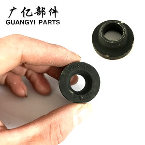 Guangyi Parts <b>Radiator</b> Mounting Rubber Bushing 90480-22025 For Yaris Replacement Part - Product Image 4