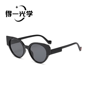 Women's <b>Round</b> Color-Block <b>Sunglasses</b> UV400 PC <b>Frame</b> AC Lens Type 3 Sunshades - Product Image 4