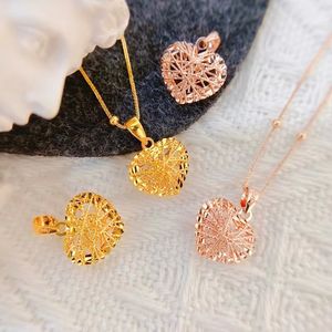 Corazón hueco diseño de <span class=keywords><strong>enredo</strong></span> 18K oro real pareja romántica amor collar al por mayor joya - Product Image 6