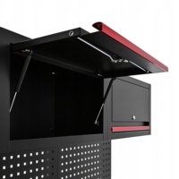 Estación de Trabajo Modular en Forma de L Personalizada, Gabinete Negro con Tiradores Rojos, Panel Perforado