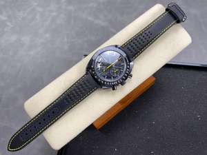 La mejor versión BLS de 44 mm, esfera negra con esqueleto de 15 mm de grosor, manecillas amarillas, correa de cuero negra A3869 - Product Image 2