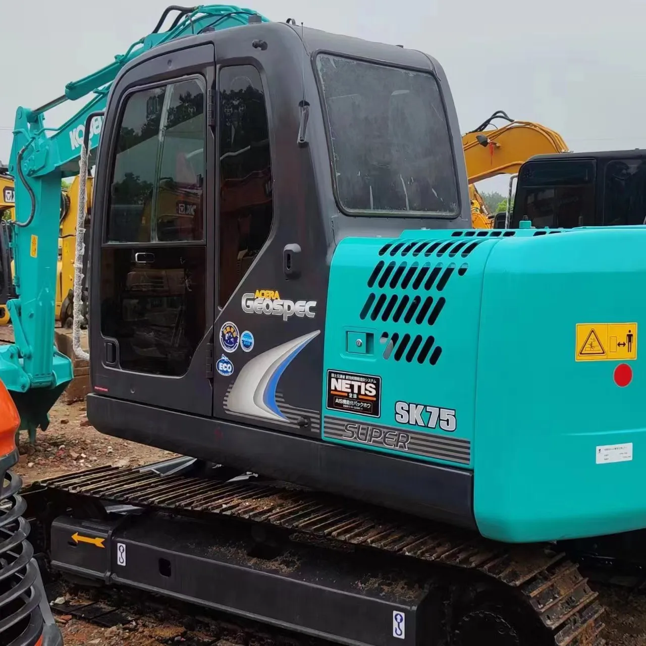 Kobelco sk75 75SR 460 중고 굴삭기, 판매 조건이 좋은 일본에서 제조 된 소형 산업용 기계