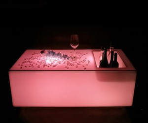 <span class=keywords><strong>เก้าอี้</strong></span>โต๊ะ LED สีสันสดใสพร้อม<span class=keywords><strong>บาร์</strong></span>ยาวชาร์จแบตเตอรี่ใช้ได้กับร้านอาหารกลางแจ้งบาร์การประชุมเชิงปฏิบัติการอพาร์ทเมนท์ - Product Image 3