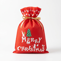 Sac à cordon portable réutilisable de designer en plastique non tissé pour cadeaux de Noël