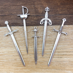 Pendentif épée en alliage d'argent antique, formes variées, plaqué alliage de zinc pour la fabrication de colliers, accessoires de bijoux DIY - Product Image 3
