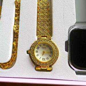 Smartwatch A58 <span class=keywords><strong>Plus</strong></span> da Donna in Oro con Doppio Cinturino <span class=keywords><strong>Unico</strong></span>, Display Quadrato TFT, Collana e Anello in Oro - Accessorio <span class=keywords><strong>Unico</strong></span> per Donne - Product Image 5