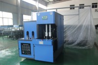 Équipement de soufflage de bouteilles en PET semi-automatique pour bouteilles d'une capacité de 100 ml à 2 L