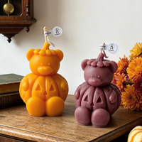 Bougie aromatique en cire de soja en forme d'ours citrouille d'Halloween - Décoration artisanale pour la maison