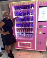 Distributeur automatique intelligent de cosmétiques et de produits de beauté avec écran tactile, pour la vente de cils, de perruques, de vernis à ongles et de coffrets cadeaux