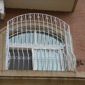 Barrière de fenêtre moderne en <span class=keywords><strong>fer</strong></span> <span class=keywords><strong>forgé</strong></span> pour chambre à coucher, garde-corps de <span class=keywords><strong>baie</strong></span> vitrée, filet antivol, garde-corps de rebord de fenêtre pour salon et balcon - Product Image 3