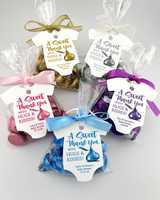 Étiquettes de cadeau pour baby shower « Hugs Kisses » durables et imperméables pour filles et garçons, fournitures cadeaux, décoration de baptême bébé