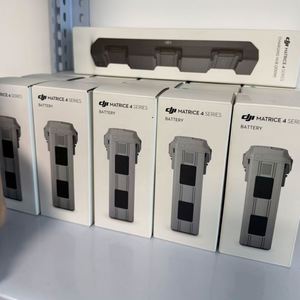 Batería de Alta Capacidad Matrice Serie 4 de 6741mAh 99 Wh para Dron FPV DJ4T 4E Hecha de Plástico Resistente - Product Image 4